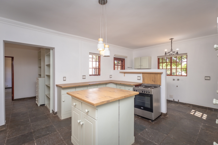 3 Bedroom Property for Sale in The Coves North West